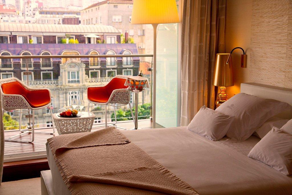 Gran Hotel Nagari Boutique & Spa Vigo Ngoại thất bức ảnh A room at the Hotel Indigo Paris Montmartre