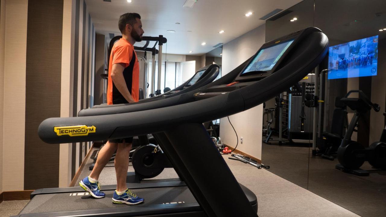 Gran Hotel Nagari Boutique & Spa Vigo Ngoại thất bức ảnh A treadmill