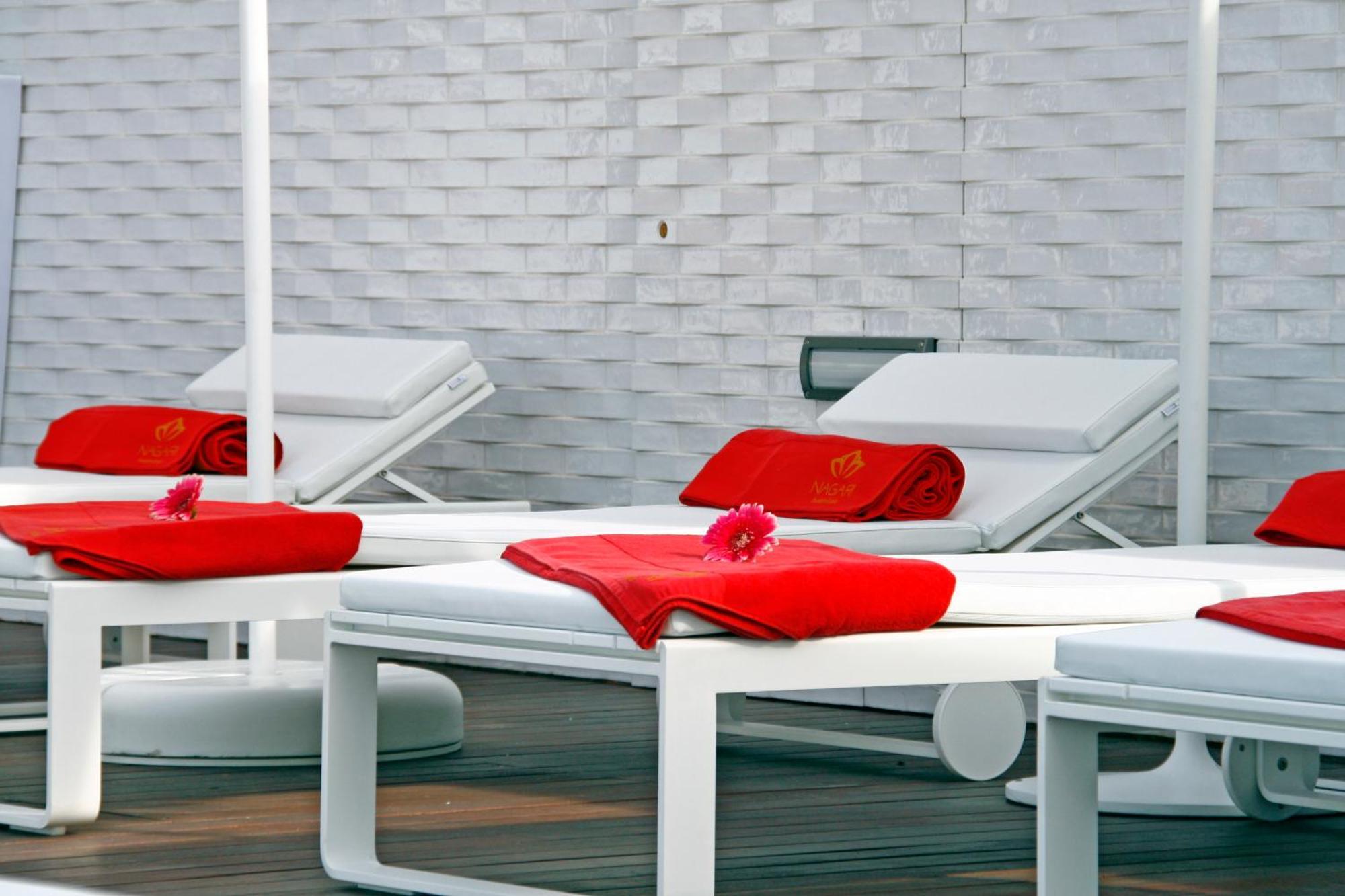 Gran Hotel Nagari Boutique & Spa Vigo Ngoại thất bức ảnh The pool at the Mandarin Oriental, Munich