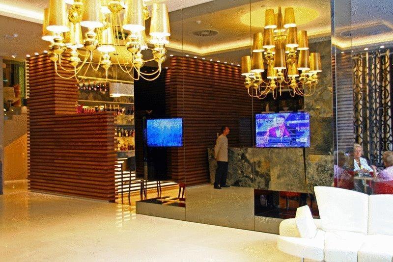 Gran Hotel Nagari Boutique & Spa Vigo Ngoại thất bức ảnh The lobby of the hotel