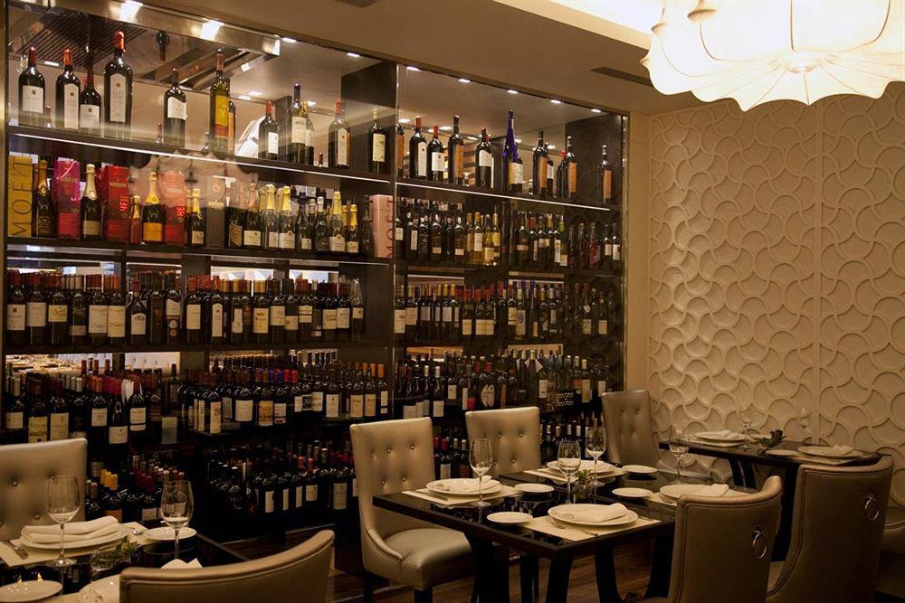Gran Hotel Nagari Boutique & Spa Vigo Ngoại thất bức ảnh Wine bar in Paris